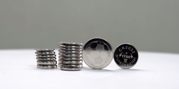 紐扣電池